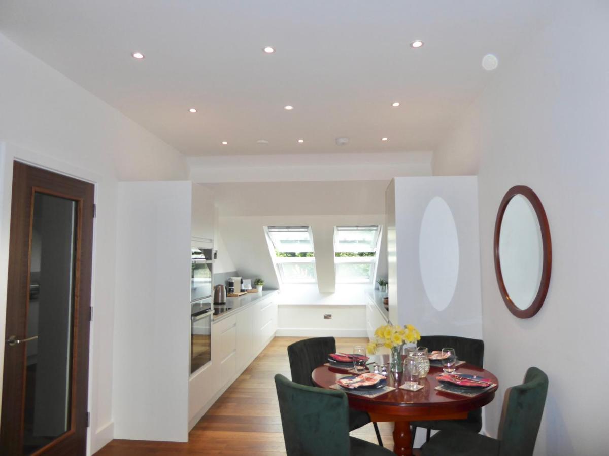 Springfield Court 12 Apartment Harrogate Bagian luar foto